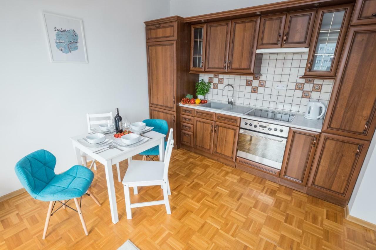 Blue Sky Apartment Варшава Экстерьер фото